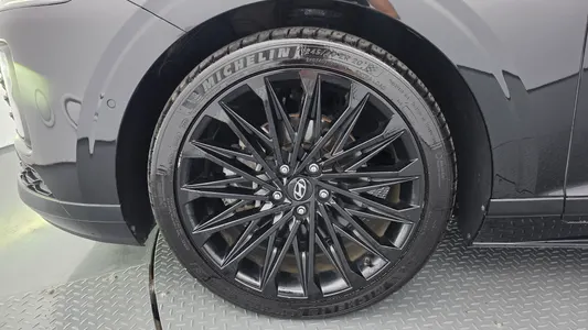 Hyundai (GN7) 2.5 2WD 2022 5