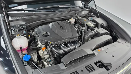 Hyundai (GN7) 2.5 2WD 2022 6