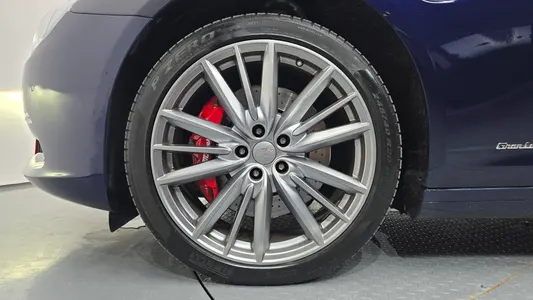 Maserati 콰트로포르테 S Q4 3.0 V6 2019 5