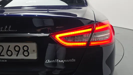 Maserati 콰트로포르테 S Q4 3.0 V6 2019 23