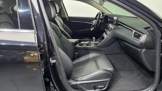Genesis G70 2.2 2WD 2022 11