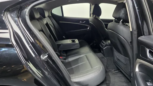 Genesis G70 2.2 2WD 2022 12
