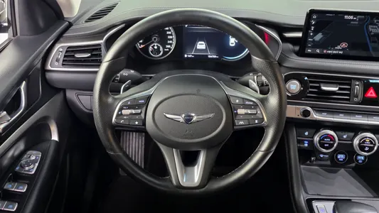 Genesis G70 2.2 2WD 2022 13