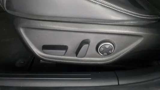 Genesis G70 2.2 2WD 2022 31