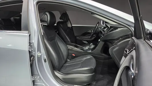 Hyundai Grandeur HG HG240 2015 26