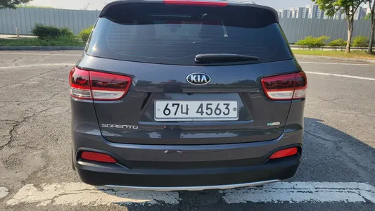 Kia Sorento 2.0 2WD 2015 6