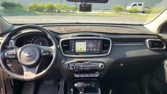 Kia Sorento 2.0 2WD 2015 12