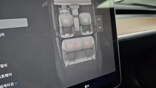 Tesla 3 RWD 2022 19