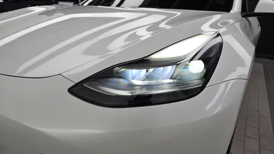 Tesla 3 RWD 2022 22