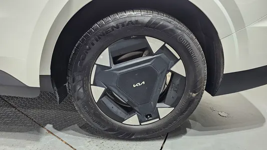 Kia 4 HEV 9 2025 5