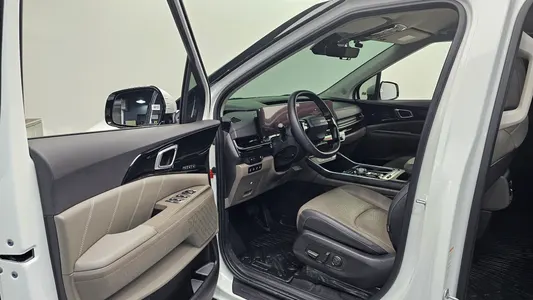 Kia 4 HEV 9 2025 10