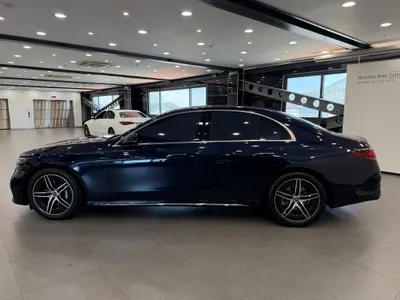 Mercedes-Benz E-Class W214 E300 4MATIC AMG Line 2025 8