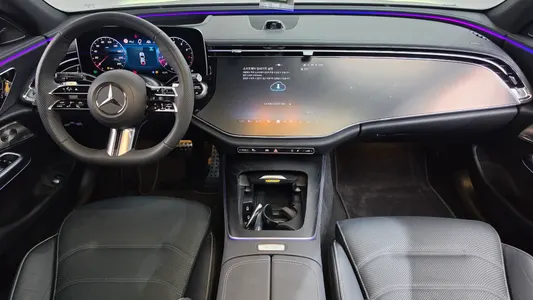 Mercedes-Benz E-Class W214 E300 4MATIC AMG Line 2024 6
