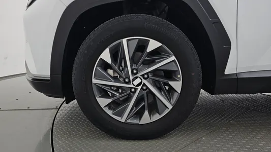 Hyundai (NX4) 2WD 2023 5