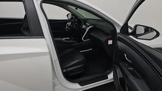 Hyundai (NX4) 2WD 2023 11