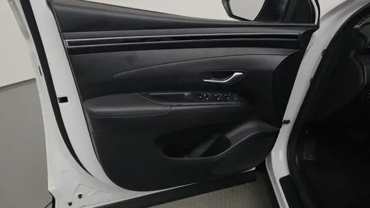 Hyundai (NX4) 2WD 2023 25
