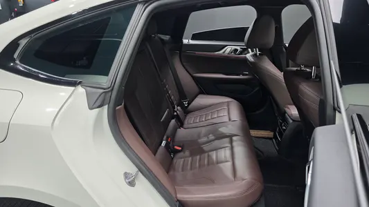 BMW i4 eDrive40 M 2024 11
