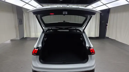 Volkswagen 2 2.0 TDI 2022 18
