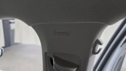 Volkswagen 2 2.0 TDI 2022 28