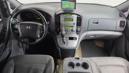 Hyundai Grand Starex 12 2013 7