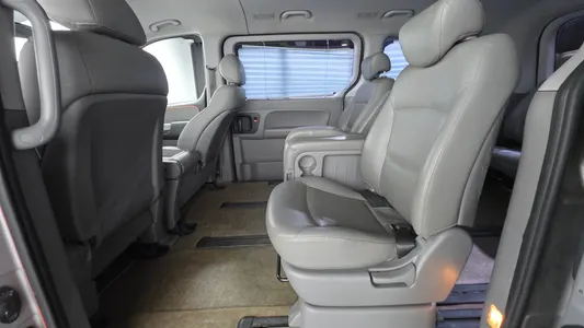 Hyundai Grand Starex 12 2013 29