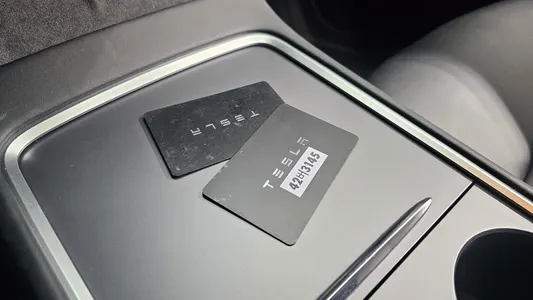 Tesla Y AWD 2022 31