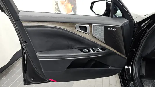 Kia K8 3.5 LPG 2WD 2023 24