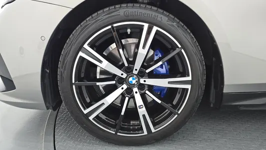 BMW 5 Series (G60) 530i xDrive M 2025 5