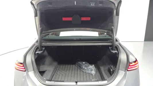 BMW 5 Series (G60) 530i xDrive M 2025 26