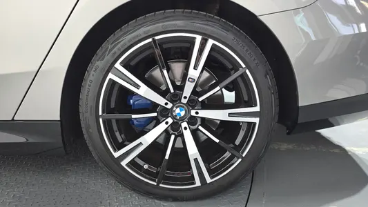 BMW 5 Series (G60) 530i xDrive M 2025 21