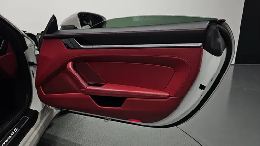 Porsche 911 (992) 4S 2020 24