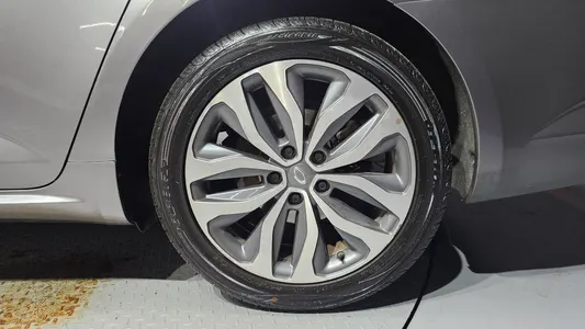Renault Korea SM6 2.0 GDe LE 2016 21