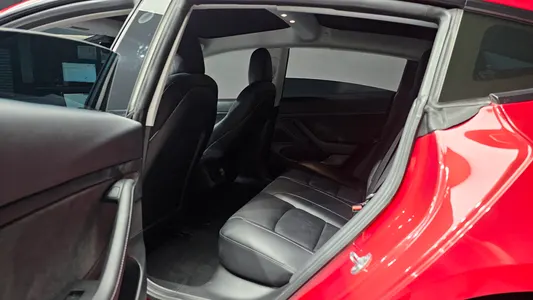 Tesla 3 RWD 2021 27