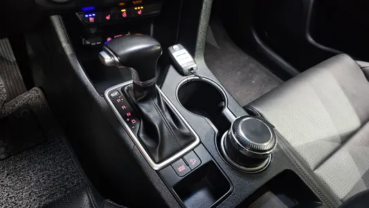 Kia 4 2.0 2WD 2017 9