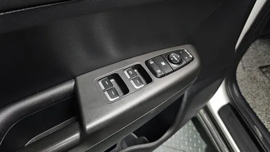 Kia 4 2.0 2WD 2017 18