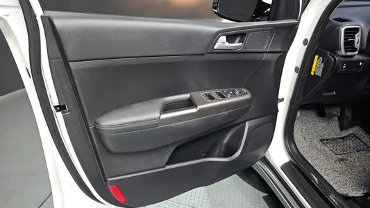 Kia 4 2.0 2WD 2017 24