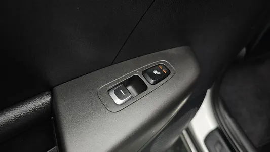 Kia 4 2.0 2WD 2017 27