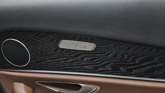 Mercedes-Benz E-Class W213 E250 2023 18