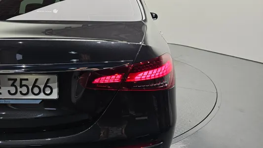 Mercedes-Benz E-Class W213 E250 2023 23