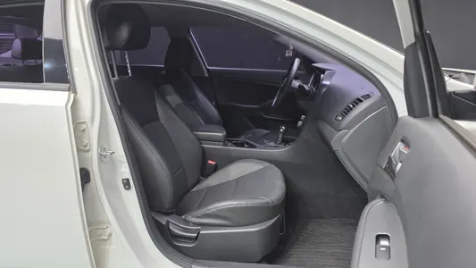 Kia K5 LPI 2015 11