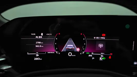 Audi A5 (B10) 40 TFSI S Line 2025 8
