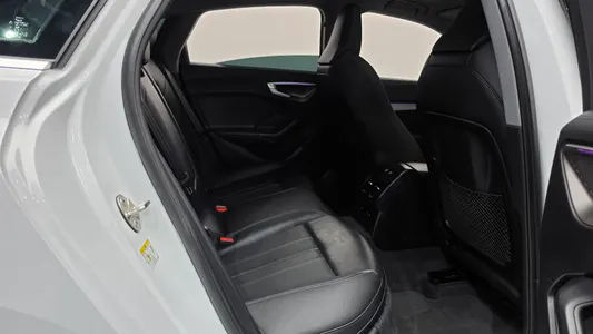 Audi A5 (B10) 40 TFSI S Line 2025 11