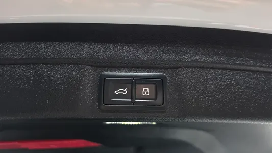 Audi A5 (B10) 40 TFSI S Line 2025 18