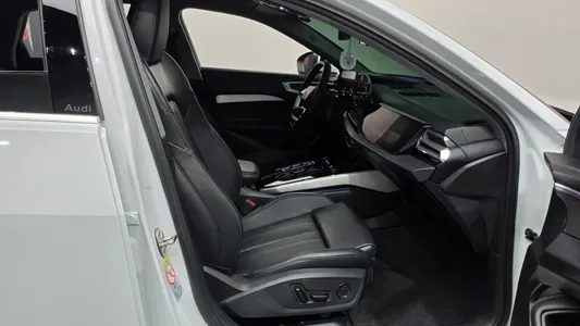 Audi A5 (B10) 40 TFSI S Line 2025 26