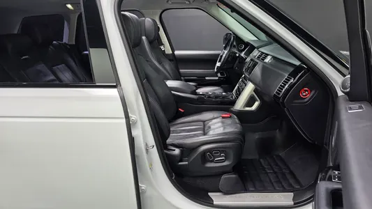 Land Rover 4 4.4 SDV8 Vogue SE 2013 26