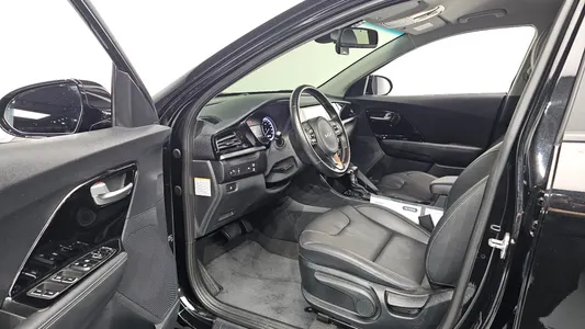 Kia 니로 1.6 HEV 2021 10