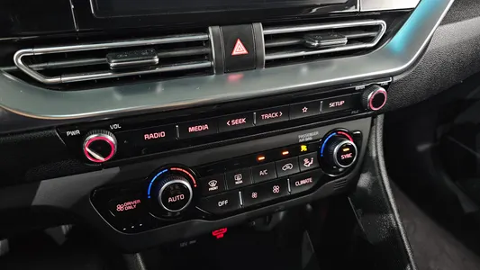 Kia 니로 1.6 HEV 2021 19