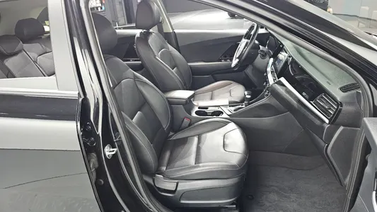 Kia 니로 1.6 HEV 2021 27