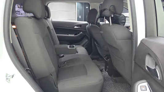 Chevrolet 올란도 LPG LT 2017 12
