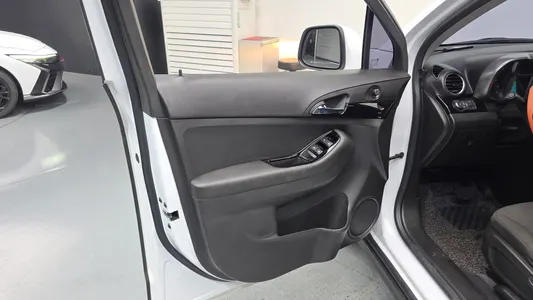 Chevrolet 올란도 LPG LT 2017 24